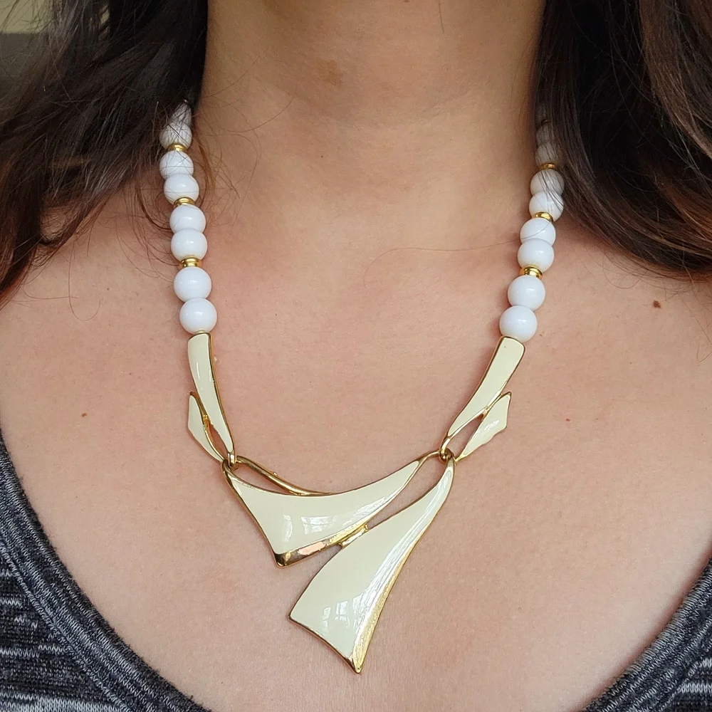 Vintage 10K GP Beaded White / Cream Colored Statement Necklace
